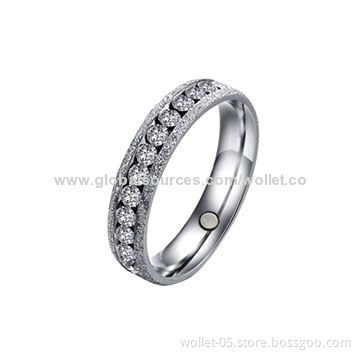 Fashionable and Beautiful 316L Stainless Steel Jewelry Wedding Ring with Swarovski Stone